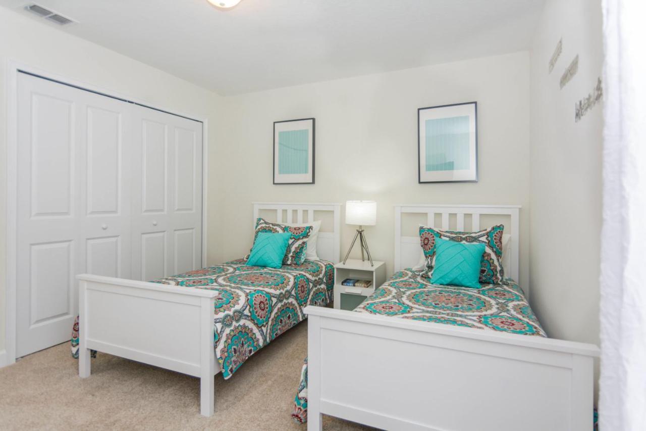Enchanting Decor Home With Private Pool At Storey Lake Resort Sl4714 Kissimmee Exterior photo