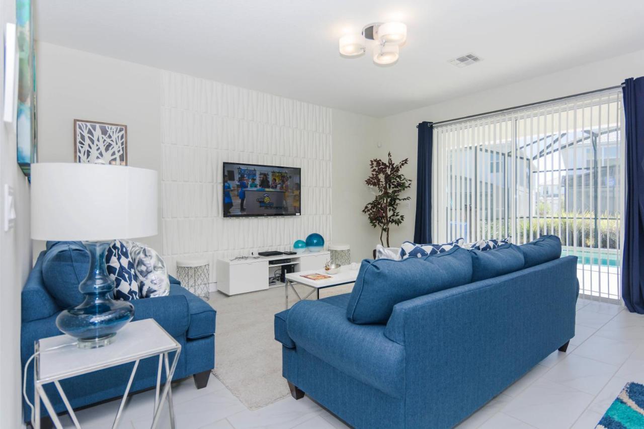 Enchanting Decor Home With Private Pool At Storey Lake Resort Sl4714 Kissimmee Exterior photo